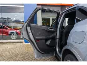 Ford Kuga (2023) thumbnail 19