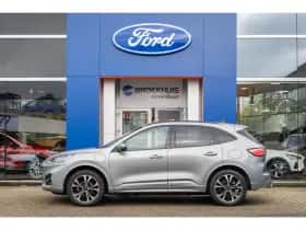 Ford Kuga (2023) thumbnail 4