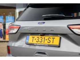 Ford Kuga (2023) thumbnail 10