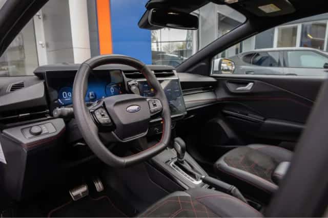 Ford Puma (2024) thumbnail 2