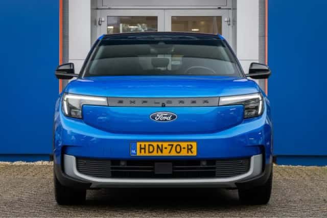 Ford Explorer (2025) thumbnail 2