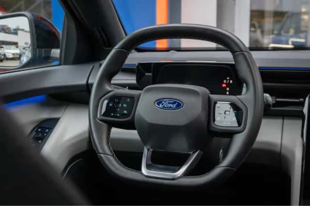 Ford Explorer (2025) thumbnail 27