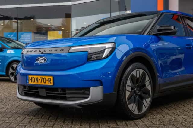Ford Explorer (2025) thumbnail 5