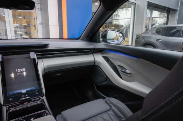 Ford Explorer (2025) thumbnail 48