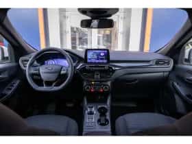 Ford Kuga (2023) thumbnail 12