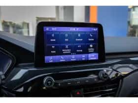 Ford Kuga (2023) thumbnail 38