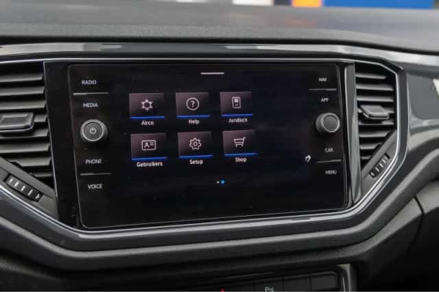Volkswagen T-Roc (2020) thumbnail 38