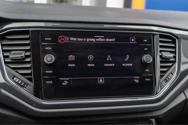 Volkswagen T-Roc (2020) thumbnail 41