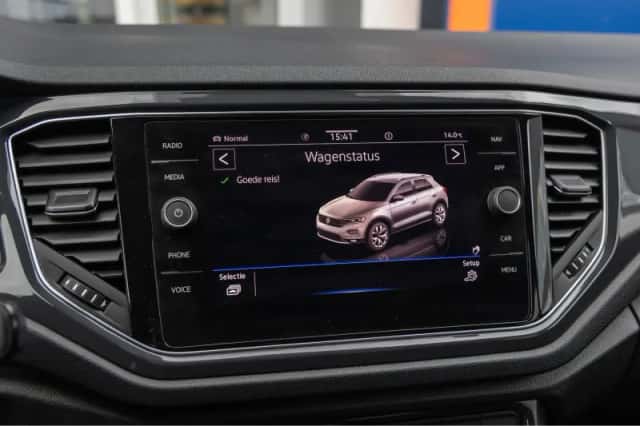Volkswagen T-Roc (2020) thumbnail 45
