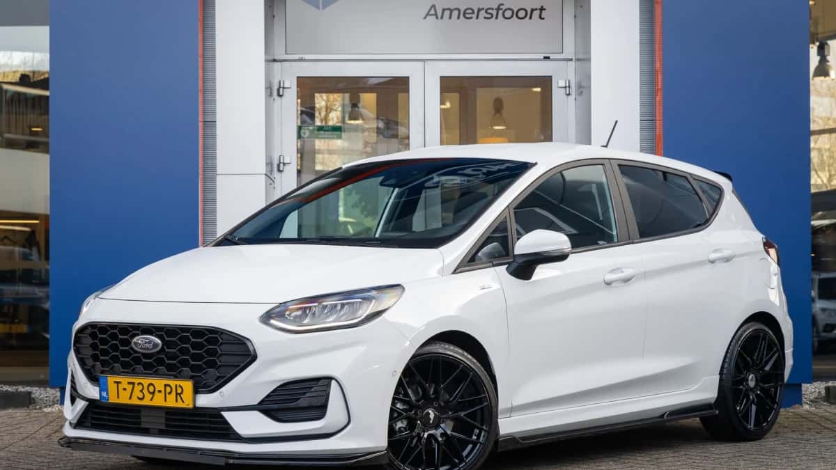 Ford Fiesta (2023) — foto 1
