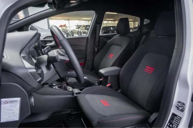 Ford Fiesta (2023) thumbnail 17