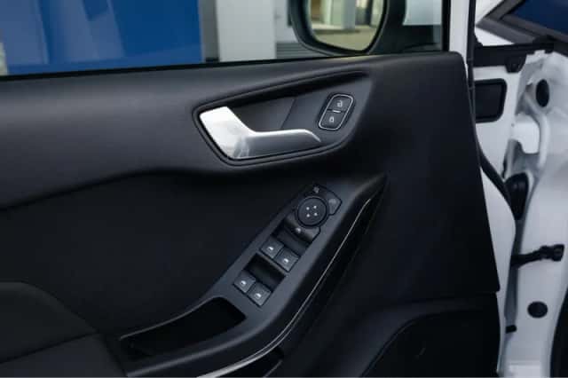 Ford Fiesta (2023) thumbnail 23
