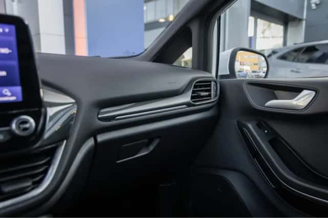 Ford Fiesta (2023) thumbnail 35