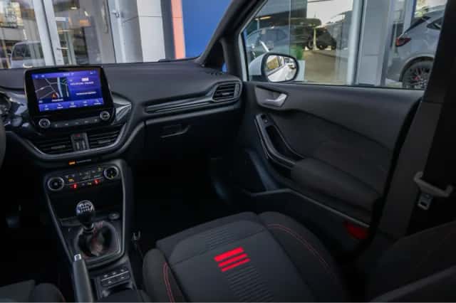 Ford Fiesta (2023) thumbnail 52