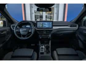 Ford Kuga (2025) thumbnail 2
