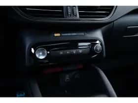 Ford Kuga (2025) thumbnail 54