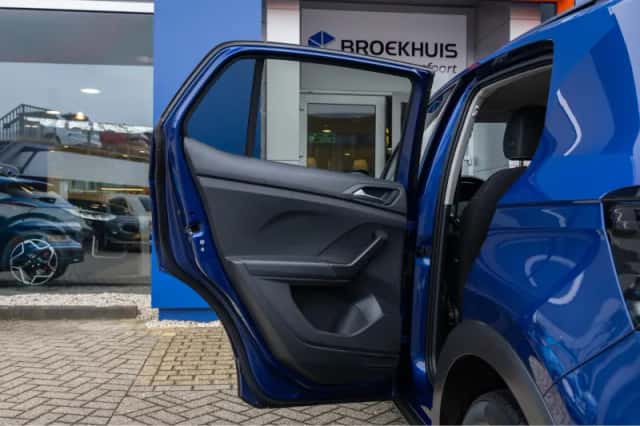 Volkswagen T-Cross (2022) thumbnail 18