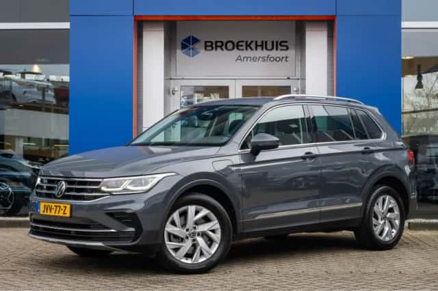Volkswagen Tiguan (2022) thumbnail 1