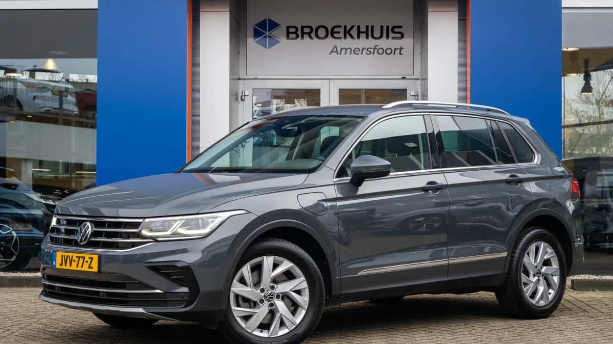 Volkswagen Tiguan (2022) — foto 1