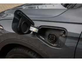 Volkswagen Tiguan (2022) thumbnail 11