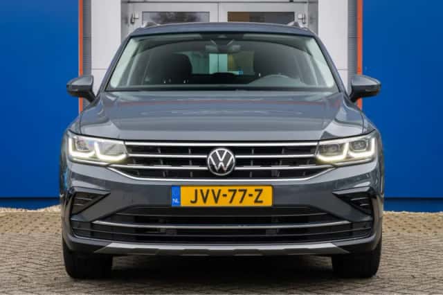 Volkswagen Tiguan (2022) thumbnail 3