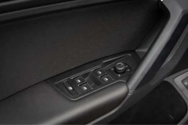 Volkswagen Tiguan (2022) thumbnail 22