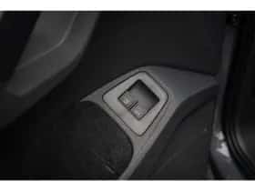 Volkswagen Tiguan (2022) thumbnail 23