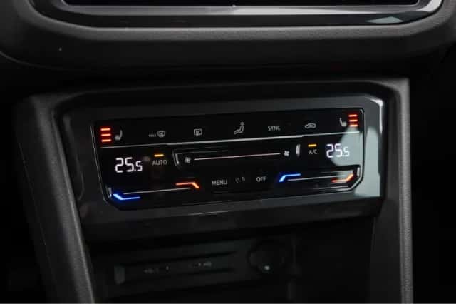 Volkswagen Tiguan (2022) thumbnail 36
