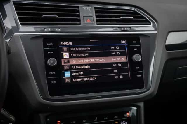 Volkswagen Tiguan (2022) thumbnail 44