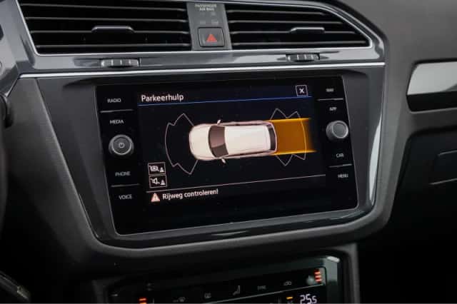 Volkswagen Tiguan (2022) thumbnail 45