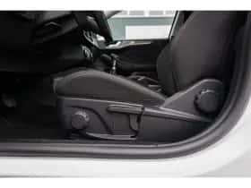 Ford Focus (2022) thumbnail 13
