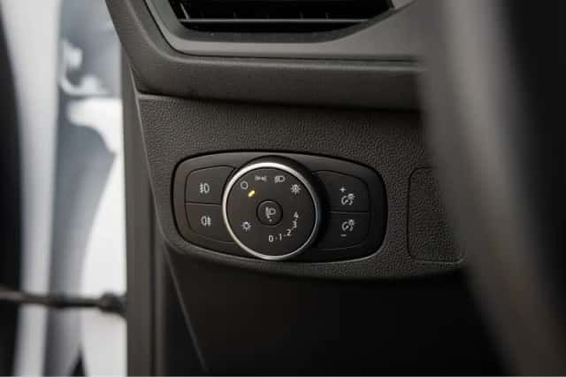 Ford Focus (2022) thumbnail 21