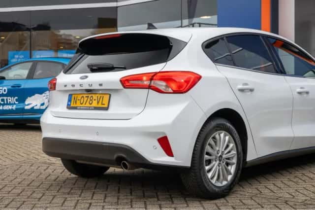 Ford Focus (2022) thumbnail 6