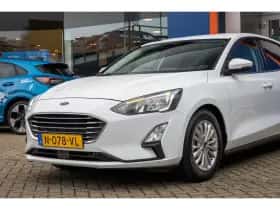 Ford Focus (2022) thumbnail 7