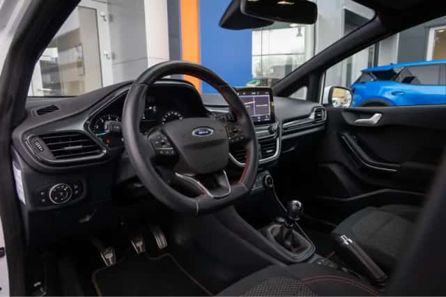 Ford Fiesta (2021) thumbnail 2