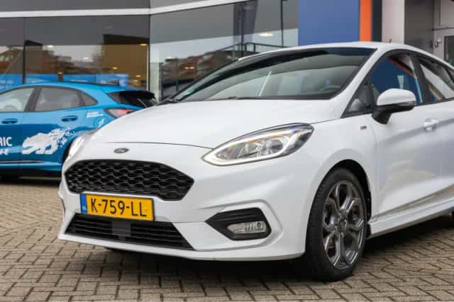 Ford Fiesta (2021) thumbnail 4