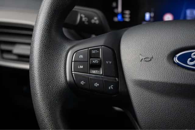 Ford Transit Courier (2024) thumbnail 20