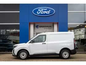 Ford Transit Courier (2024) thumbnail 4