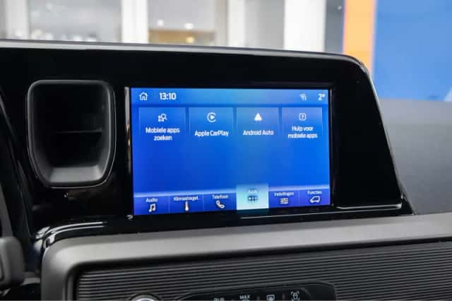 Ford Transit Courier (2024) thumbnail 32