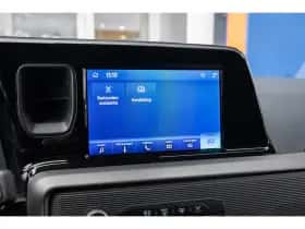 Ford Transit Courier (2024) thumbnail 35