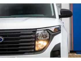Ford Transit Courier (2024) thumbnail 8