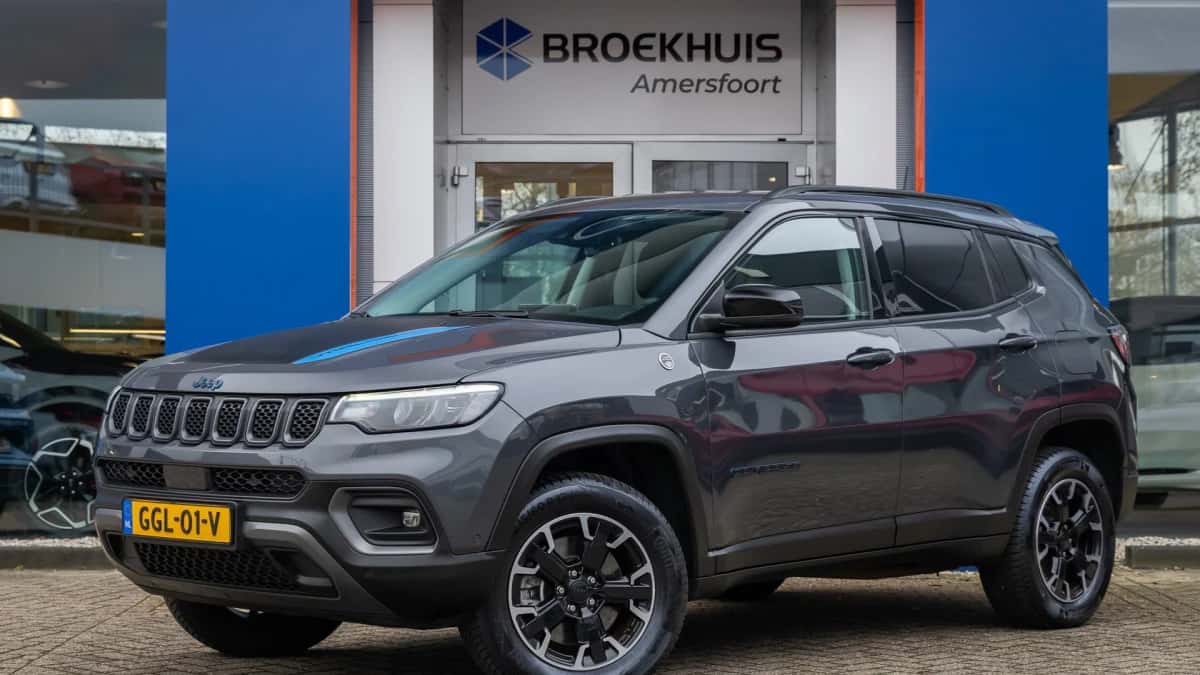 Jeep Compass (2023) — foto 1