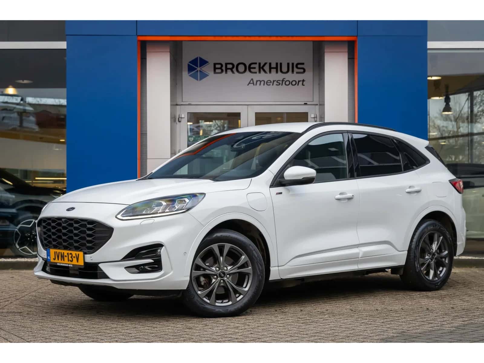 Ford Kuga (2023) — foto 1