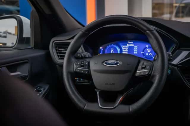 Ford Kuga (2023) thumbnail 21
