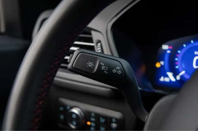 Ford Kuga (2023) thumbnail 22