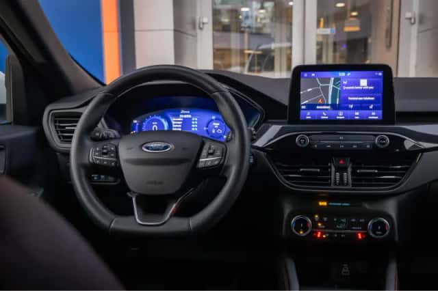 Ford Kuga (2023) thumbnail 33