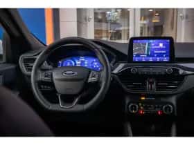 Ford Kuga (2023) thumbnail 33