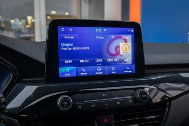 Ford Kuga (2023) thumbnail 36