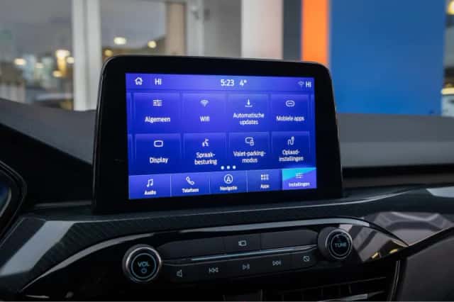 Ford Kuga (2023) thumbnail 40