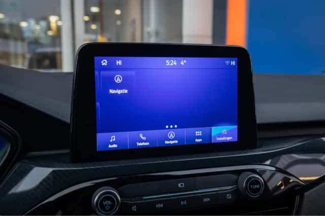 Ford Kuga (2023) thumbnail 41